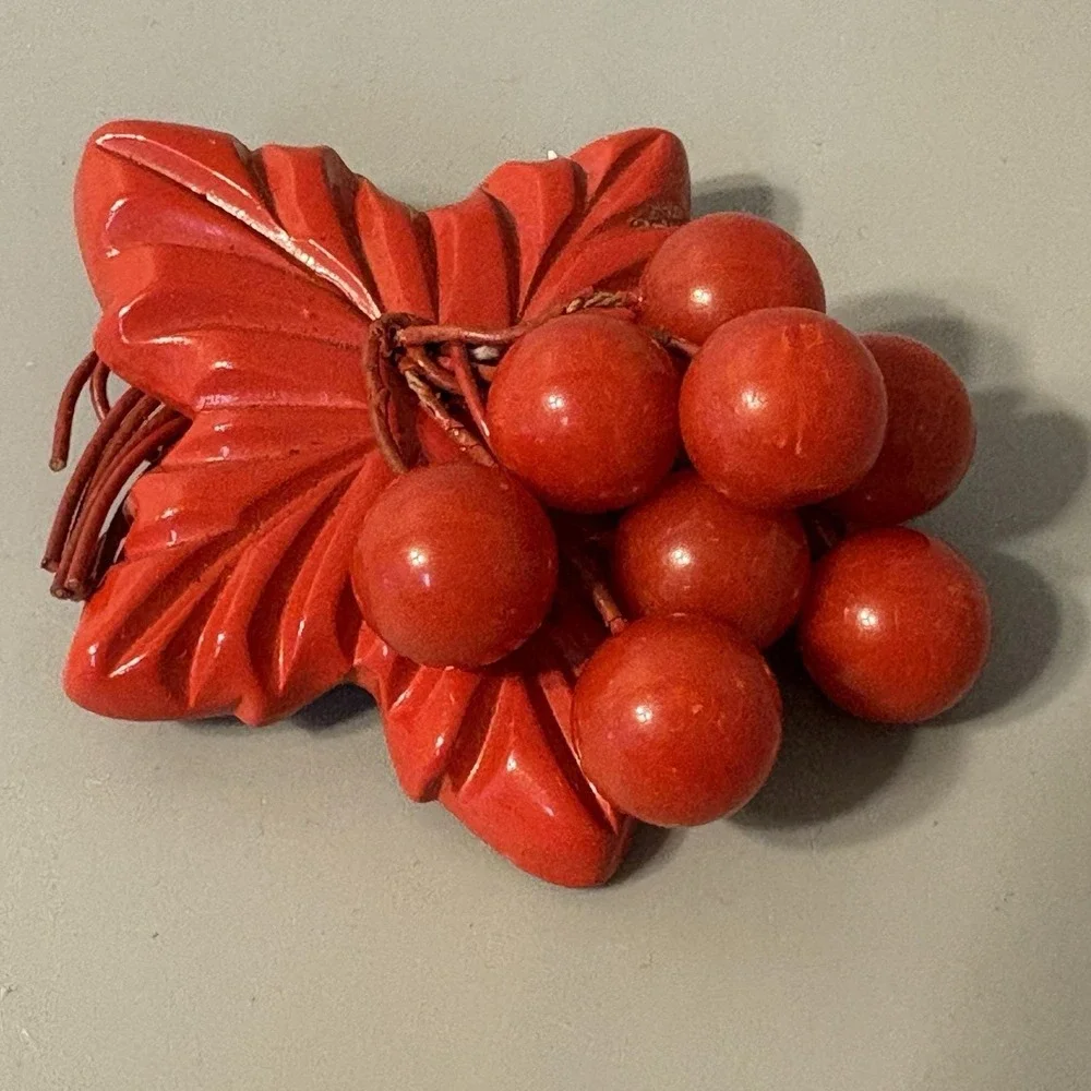 1930s - 40s Cherry Red Bakelite Brooch Carved Leaf Dangling Cherries Huge!